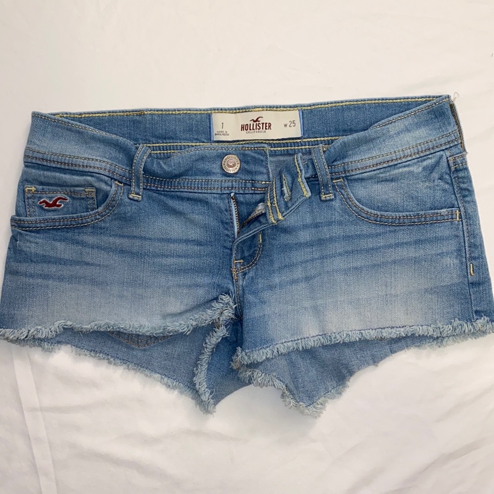 Women’s shorts- Hollister size 1